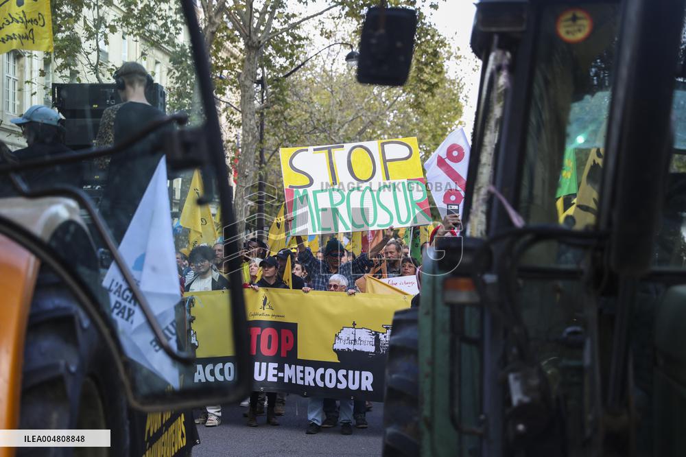 Protest Against the Mercosur Agreement - Paris
