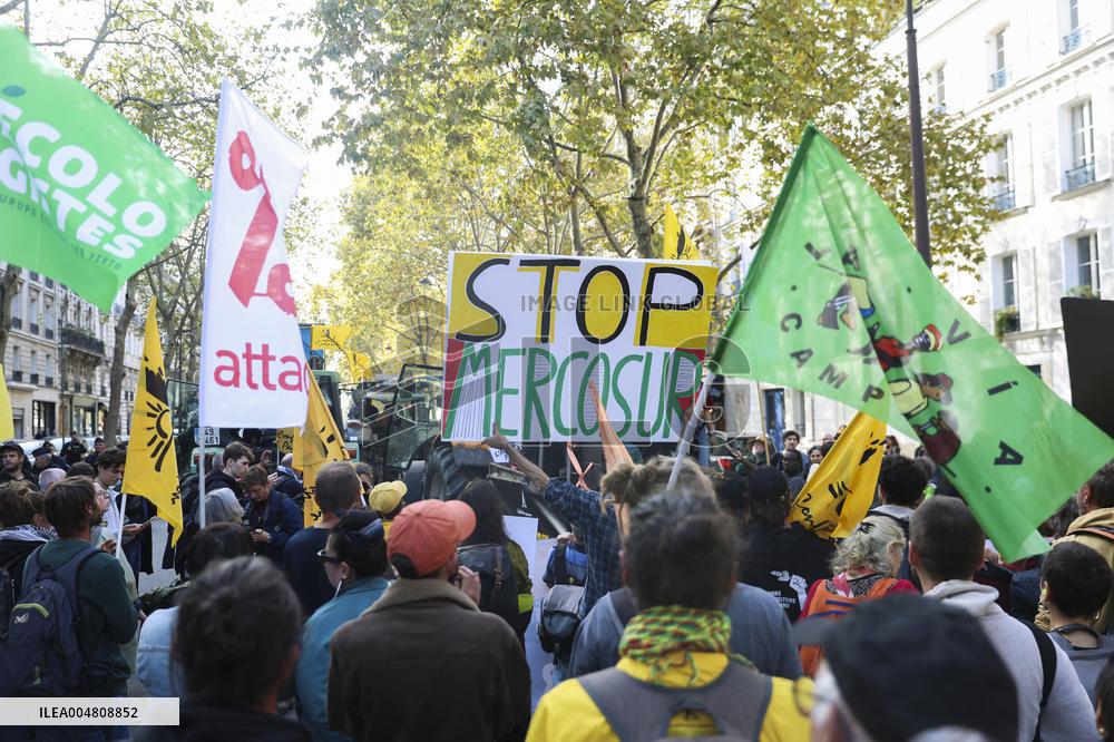 Protest Against the Mercosur Agreement - Paris