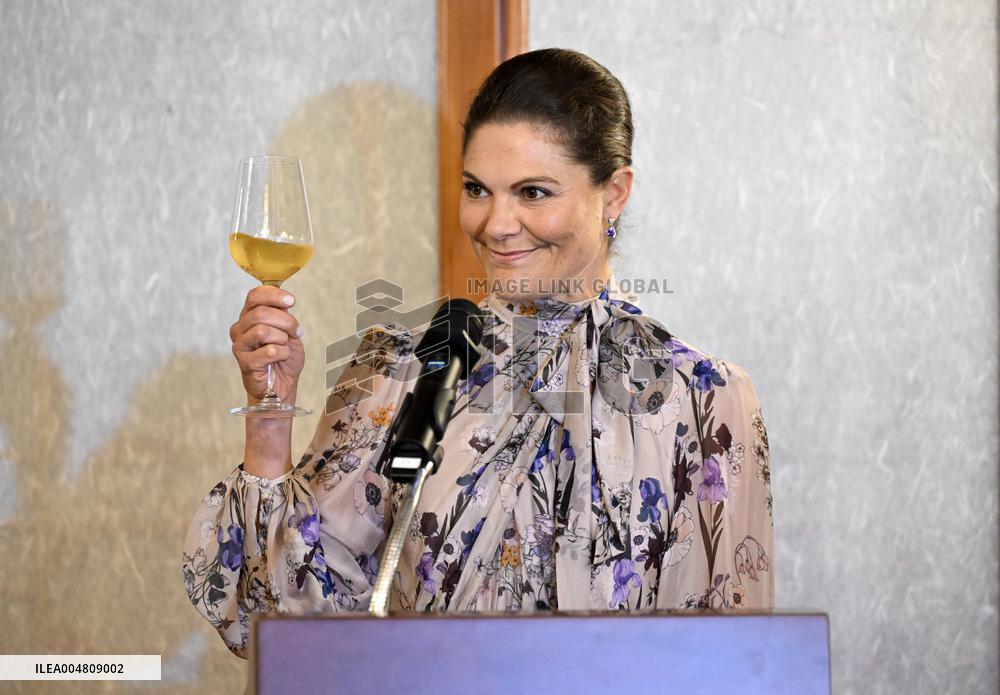 CROWN PRINCESS IN SEOUL