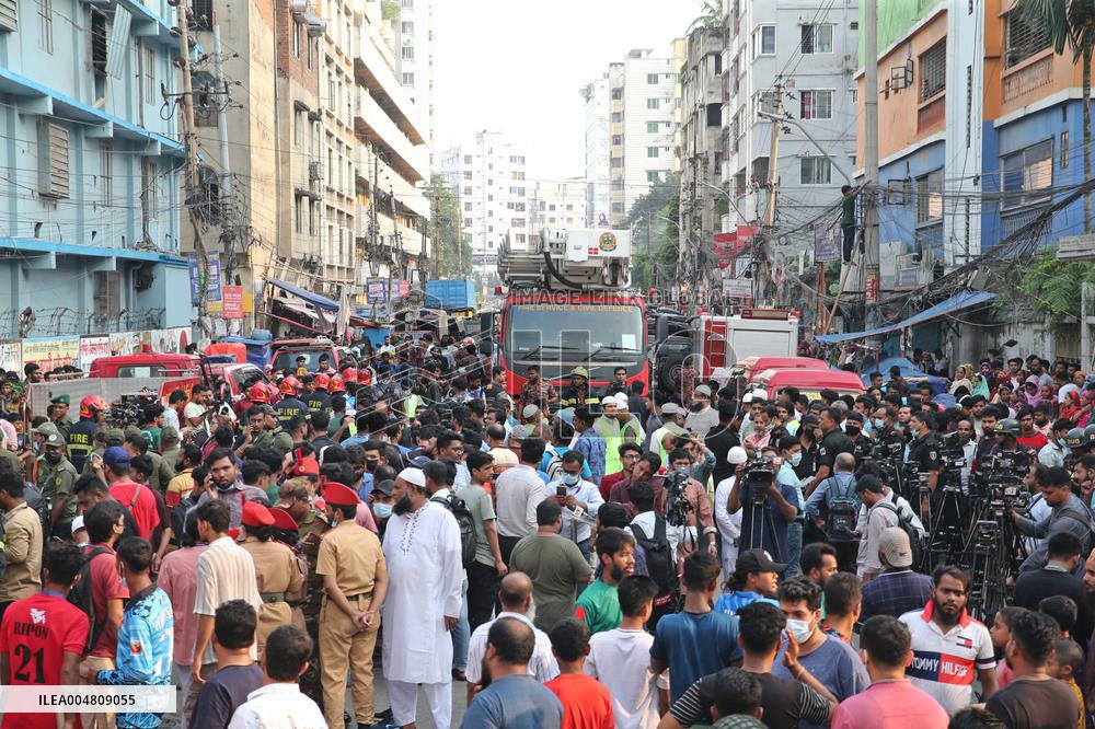 Bangladesh Garment Factory Fire Kills at Least 16