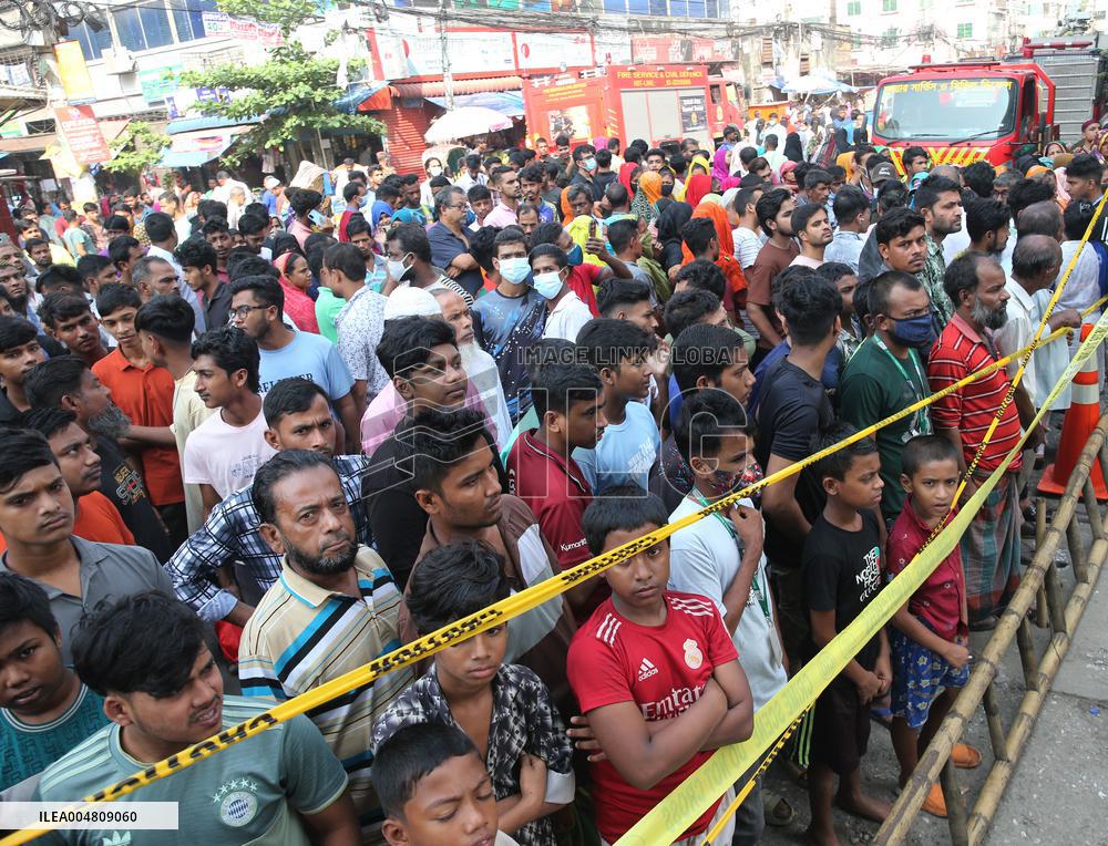 Bangladesh Garment Factory Fire Kills at Least 16