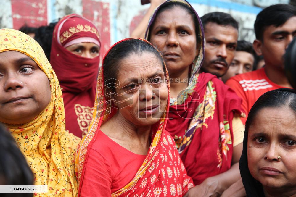 Bangladesh Garment Factory Fire Kills at Least 16