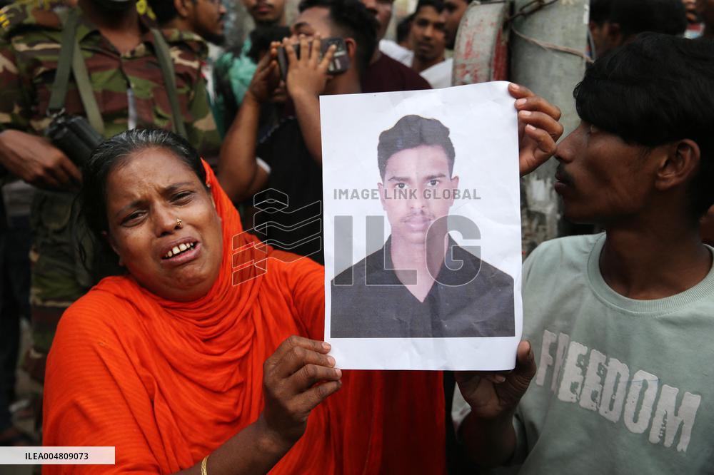 Bangladesh Garment Factory Fire Kills at Least 16