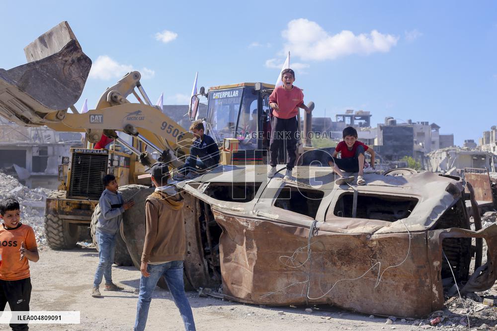 Gaza Streets Debris Removal