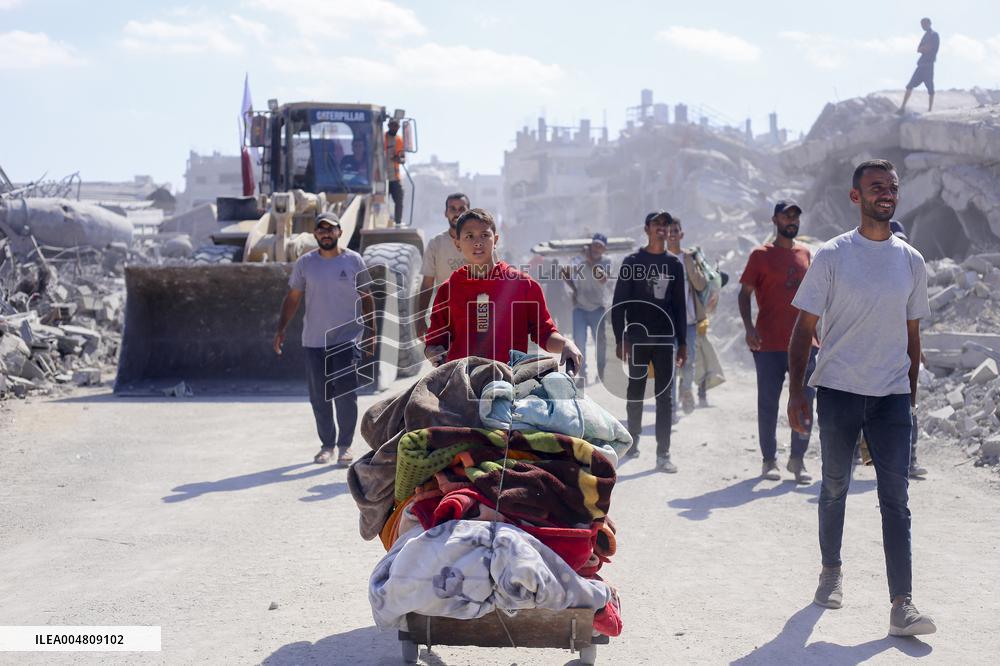 Gaza Streets Debris Removal