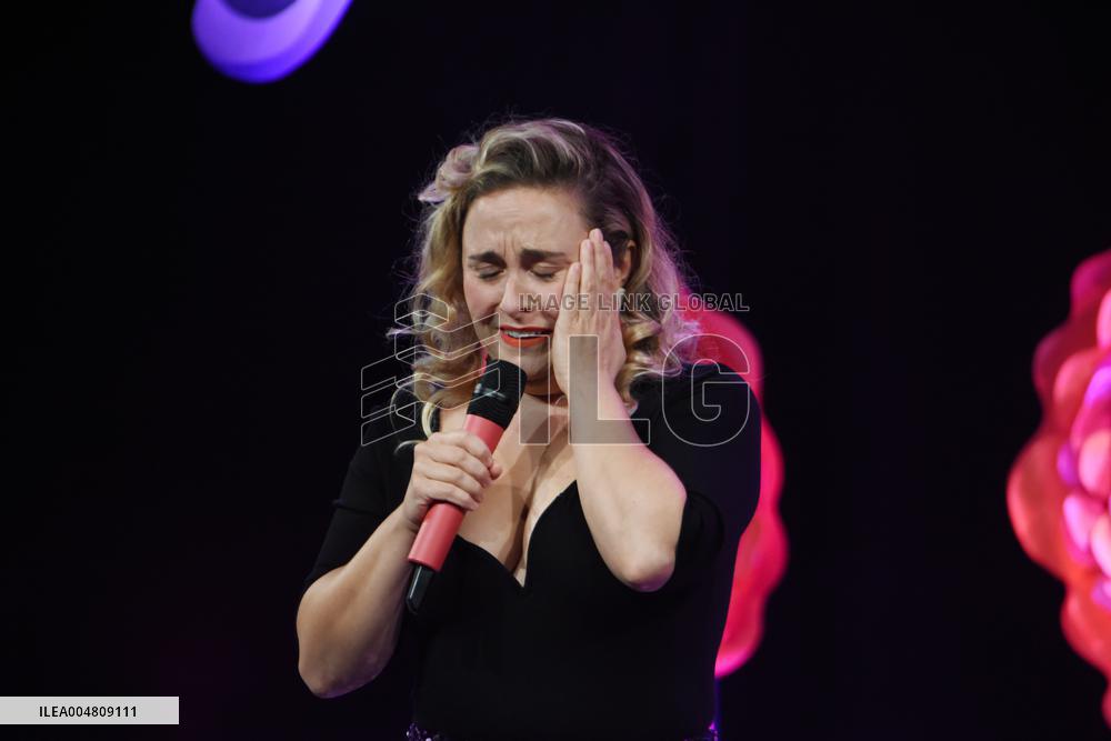 Swann Perisse Performs Sexe Up Show - Paris