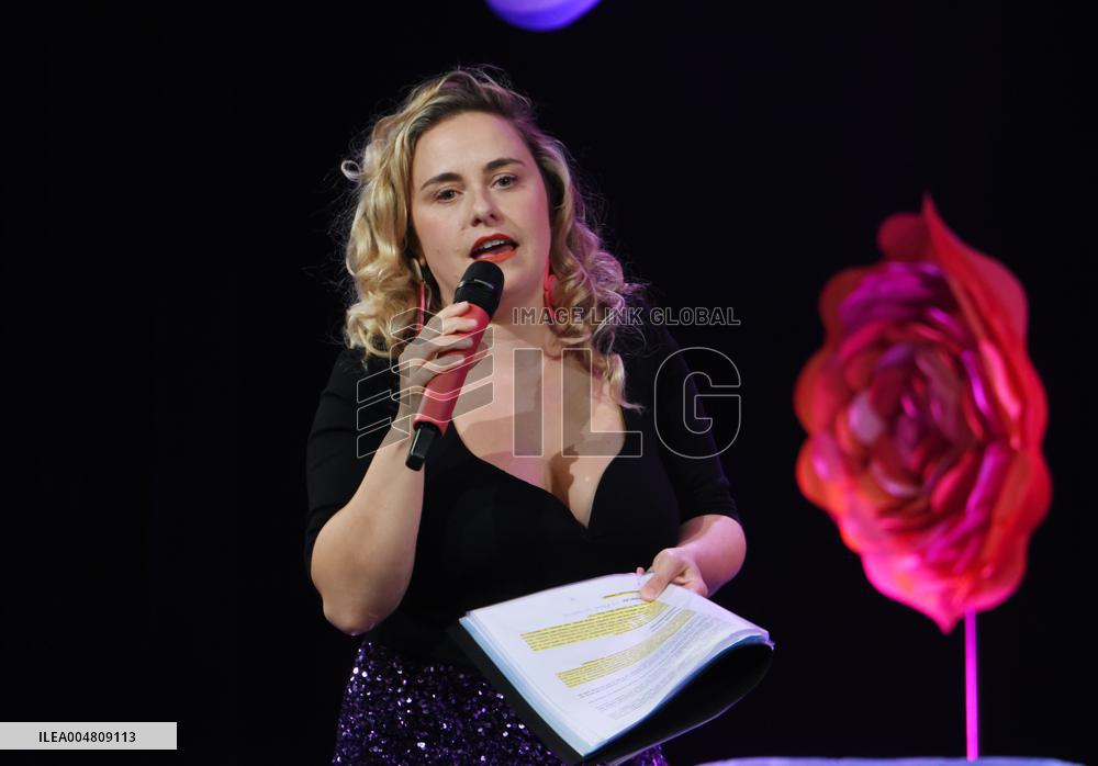 Swann Perisse Performs Sexe Up Show - Paris