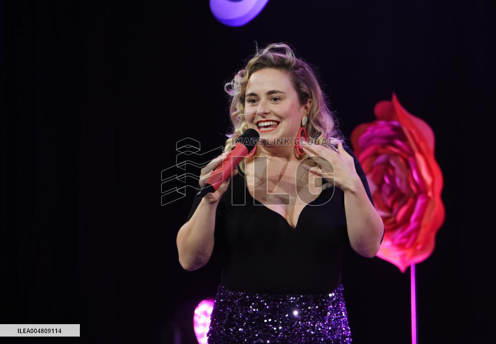 Swann Perisse Performs Sexe Up Show - Paris