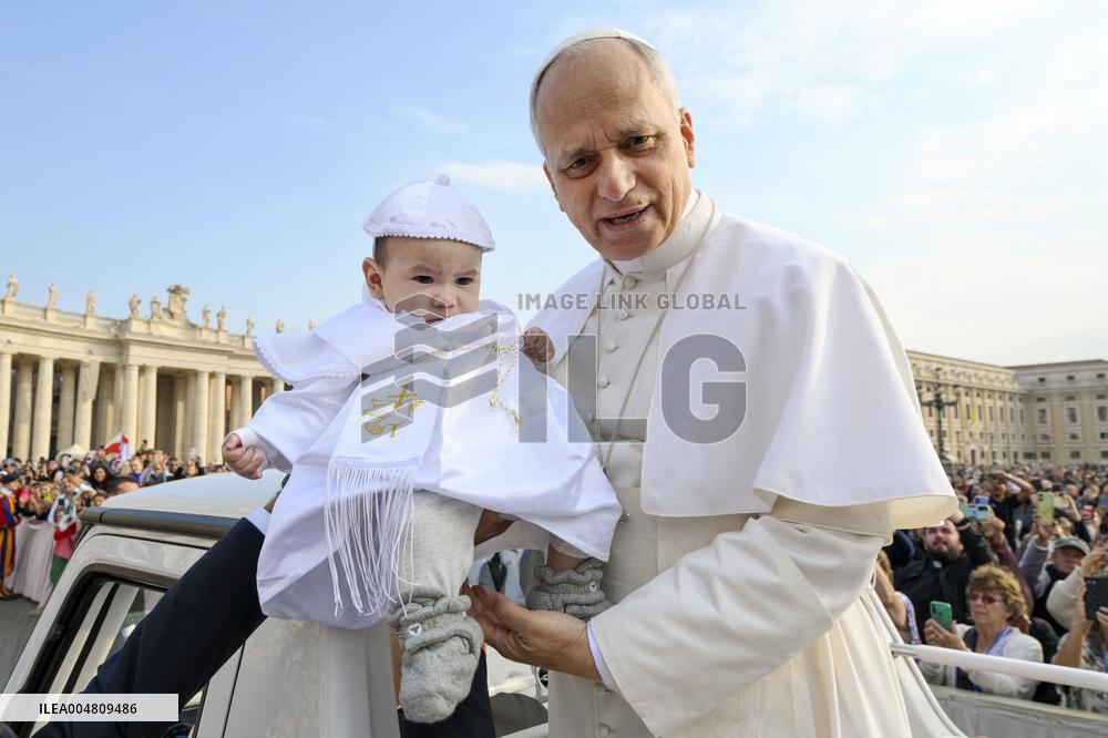 Pope Leo XIV Leads The General Audience - Vatican