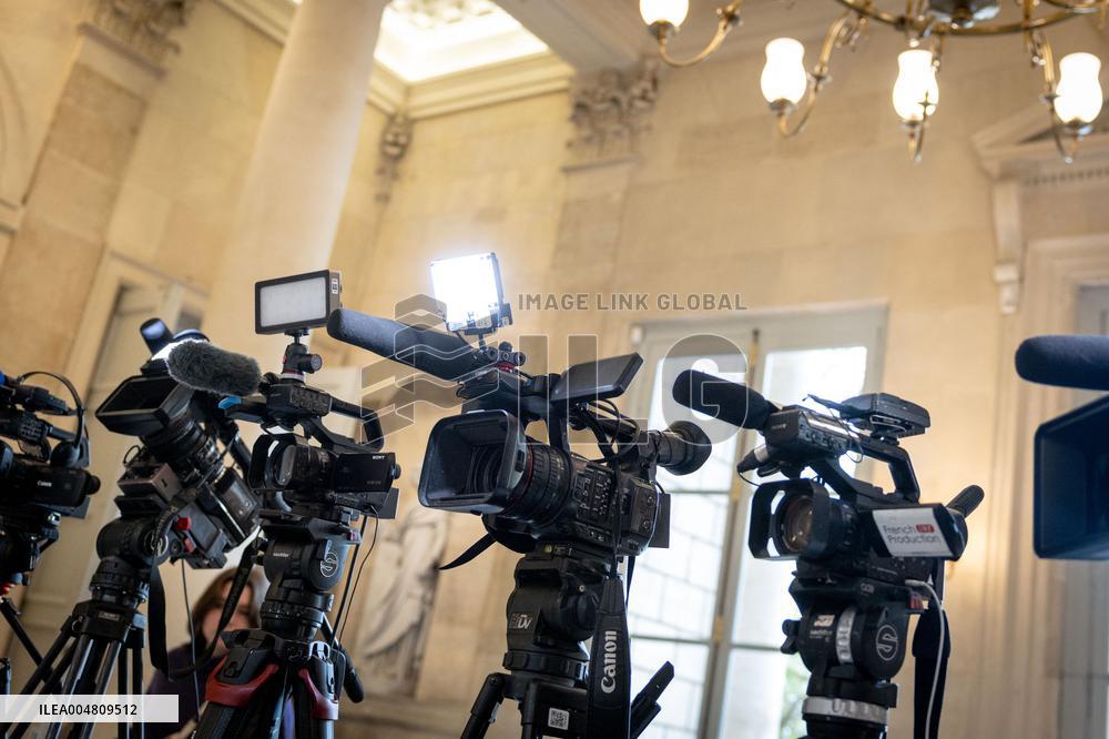 Illustration of Television Cameras - Paris AJ