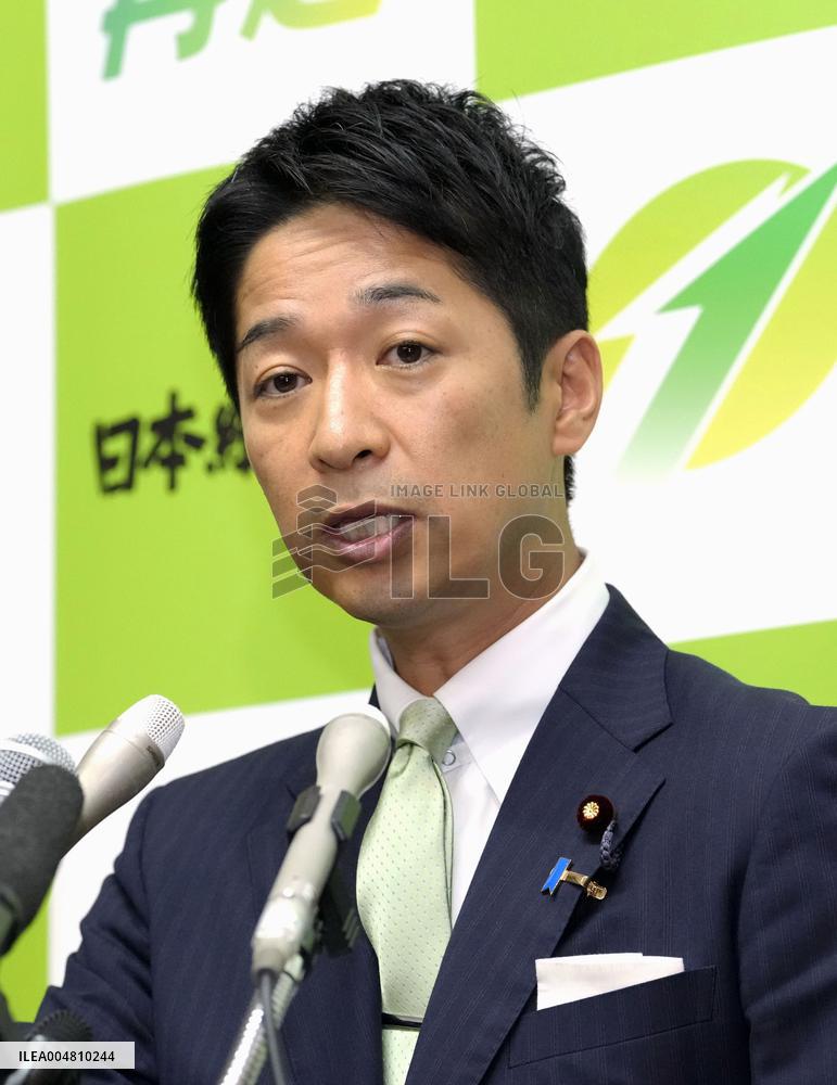 Japan's LDP, opposition JIP hold coalition talks