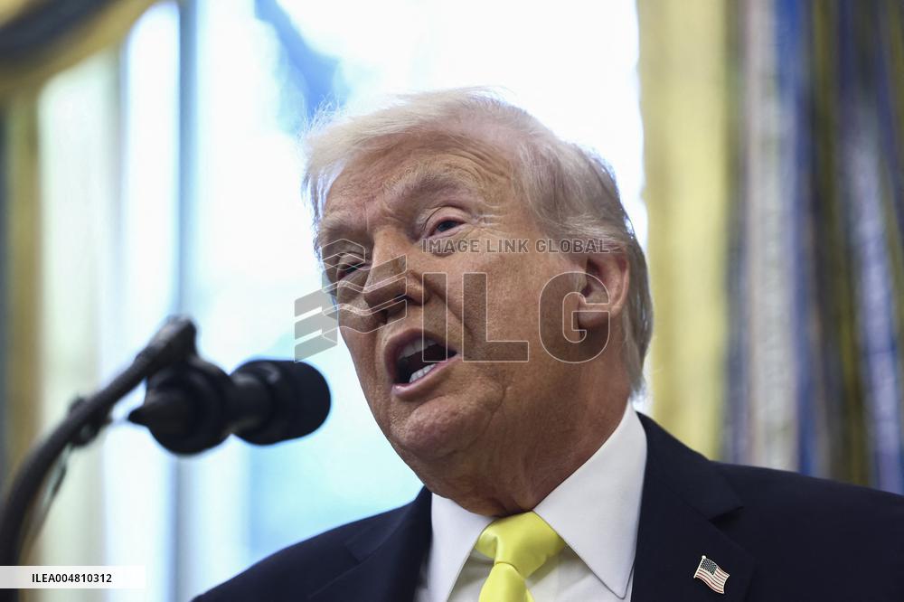 US President Donald Trump and FBI Director Kash Patel speak in the Oval Office