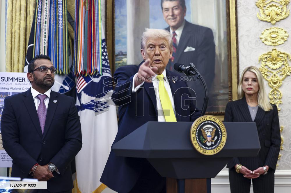 US President Donald Trump and FBI Director Kash Patel speak in the Oval Office