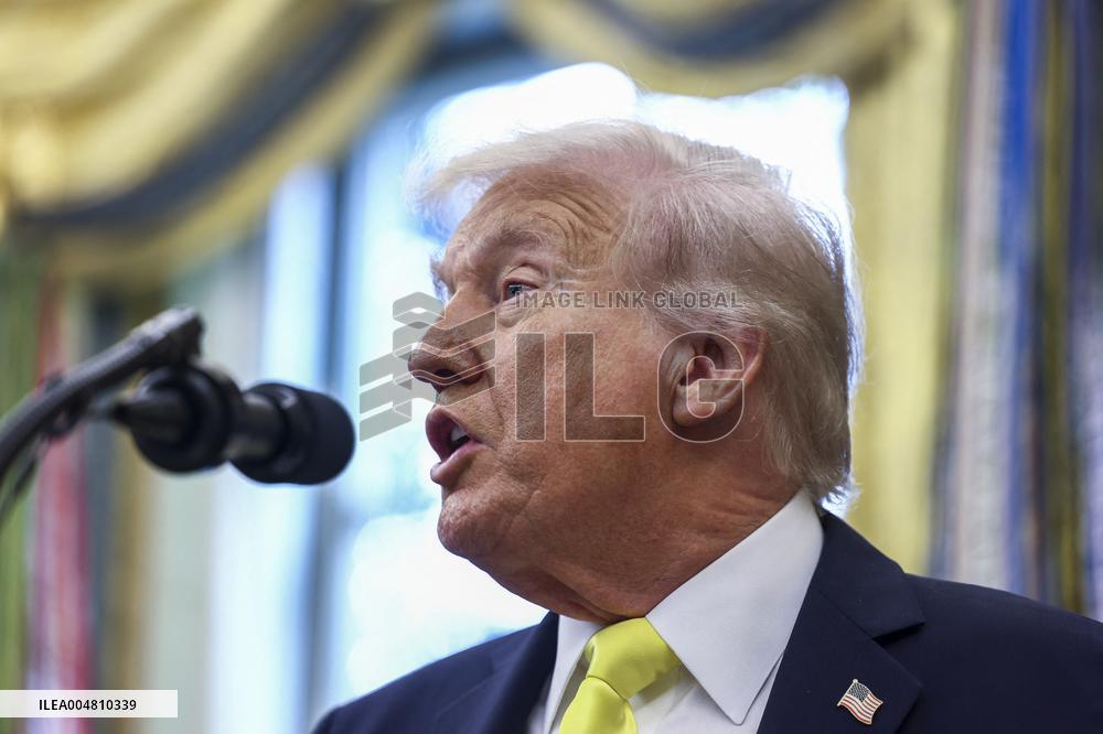 US President Donald Trump and FBI Director Kash Patel speak in the Oval Office
