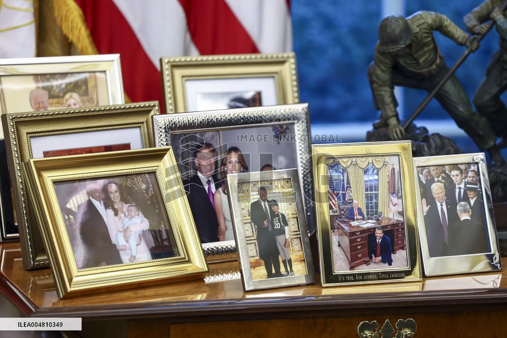 US President Donald Trump and FBI Director Kash Patel speak in the Oval Office