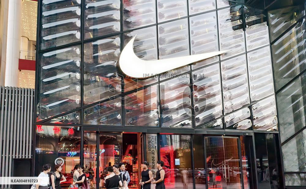 Nike 001 Flagship Store