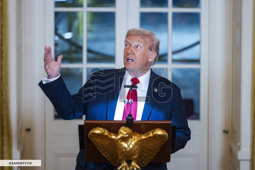 Trump speaks at a fundraiser for his ballroom extension