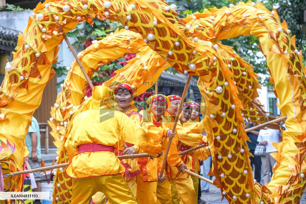 Temple Fair in Huzhou
