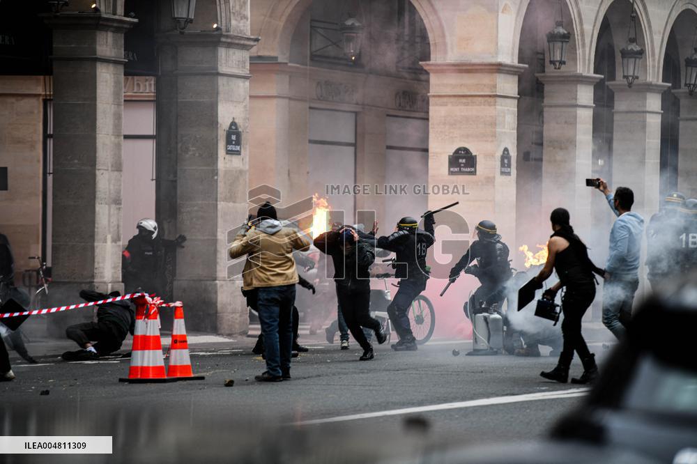 Filming Of Quentin Dupieux New Movie Full Phil - Paris