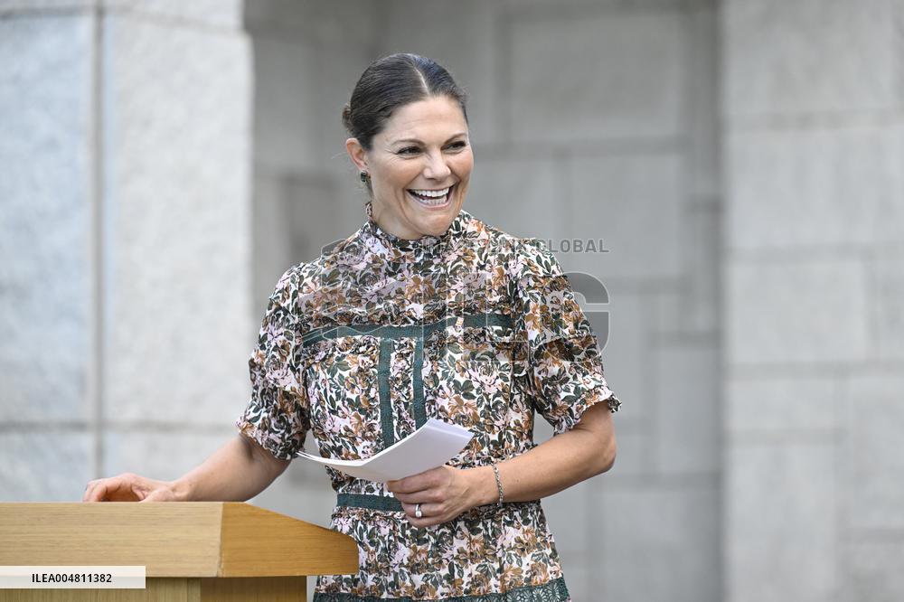 CROWN PRINCESS IN SEOUL