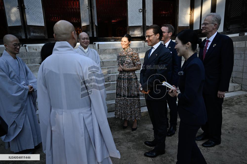 CROWN PRINCESS IN SEOUL