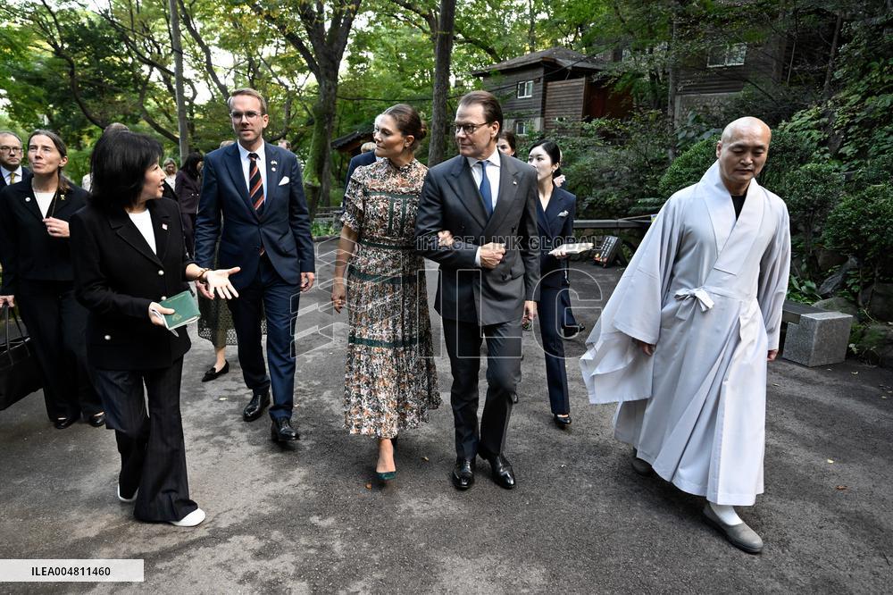 CROWN PRINCESS IN SEOUL