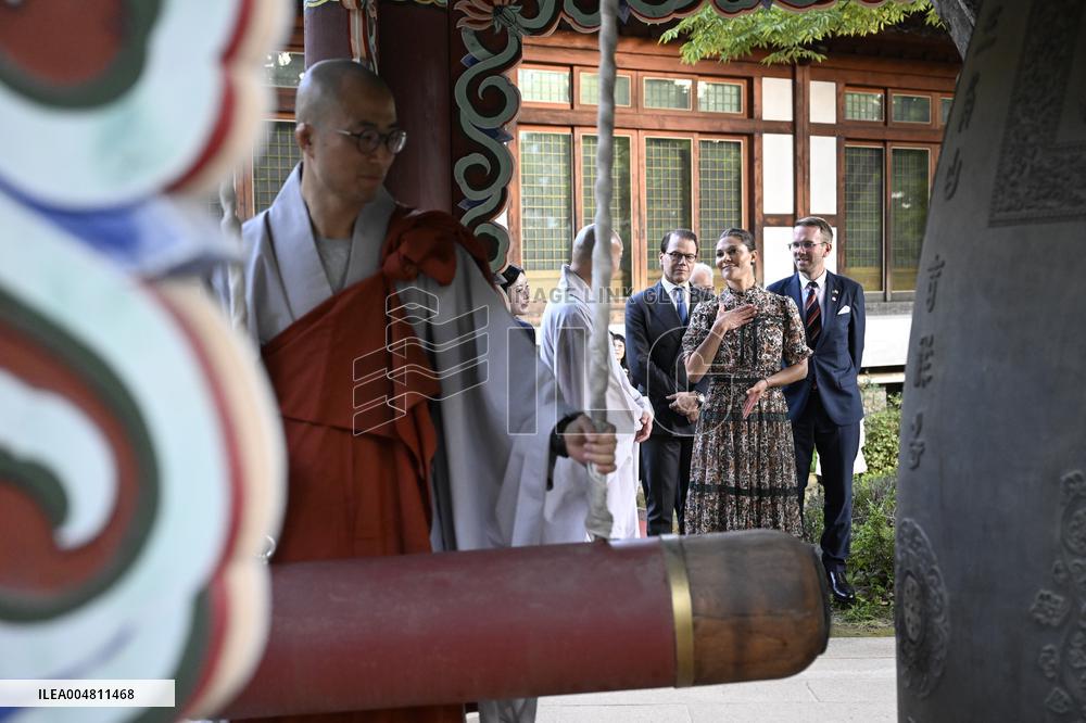 CROWN PRINCESS IN SEOUL