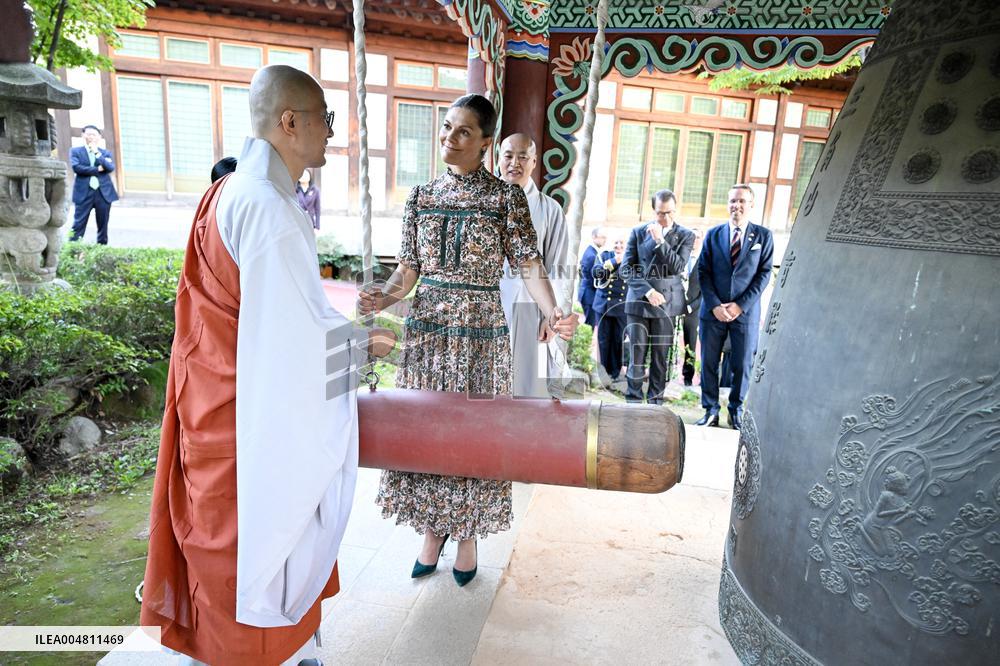 CROWN PRINCESS IN SEOUL