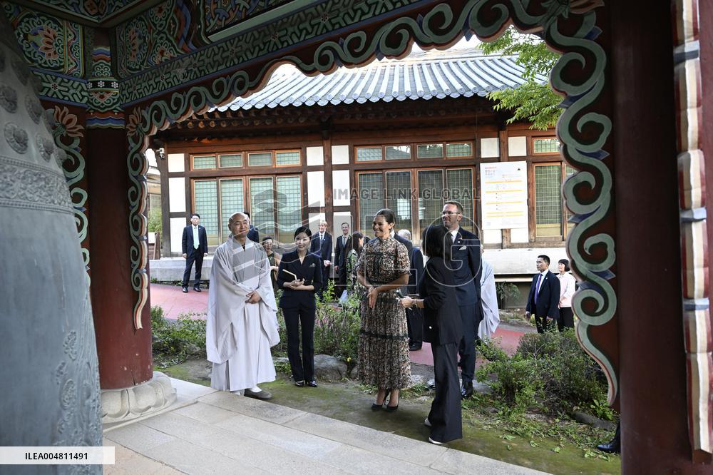CROWN PRINCESS IN SEOUL