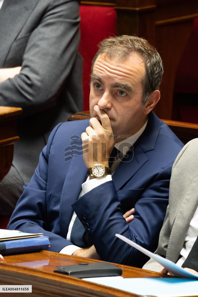 No-confidence motion against Prime Minister Lecornu government - Paris