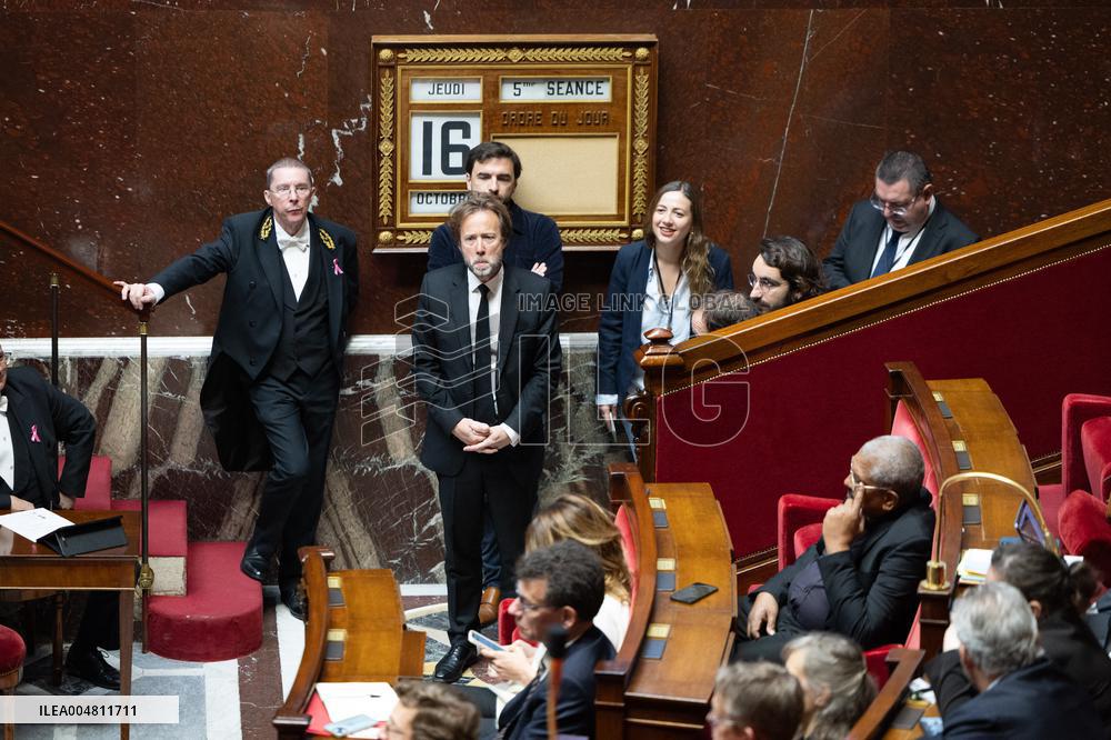 No-confidence motion against Prime Minister Lecornu government - Paris