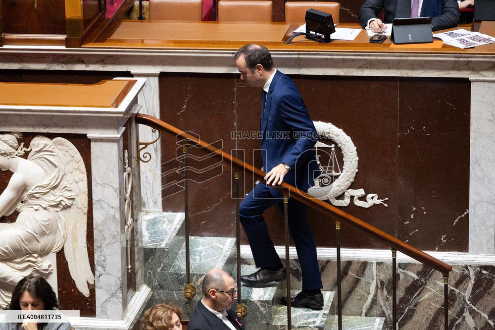 No-confidence motion against Prime Minister Lecornu government - Paris