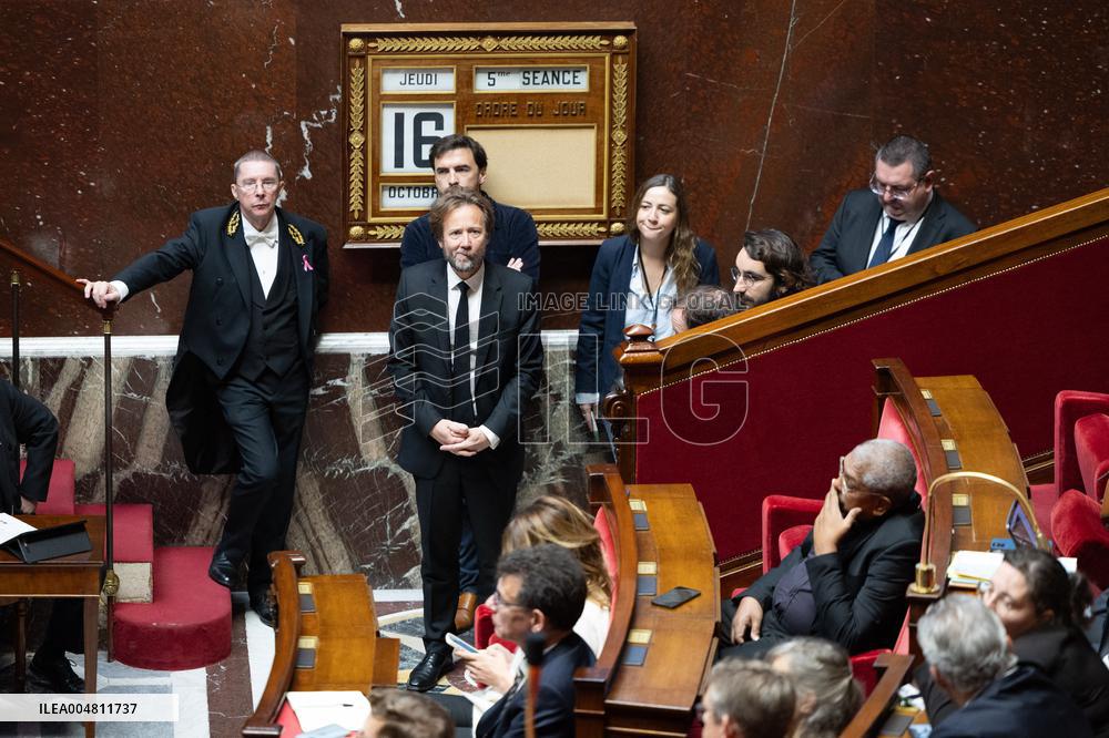 No-confidence motion against Prime Minister Lecornu government - Paris