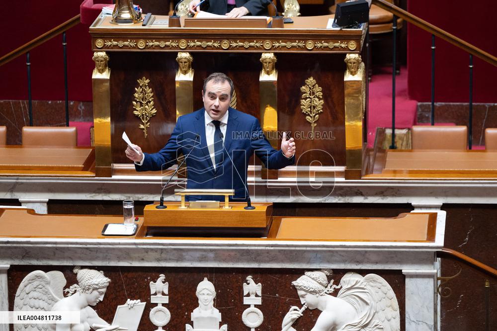 No-confidence motion against Prime Minister Lecornu government - Paris