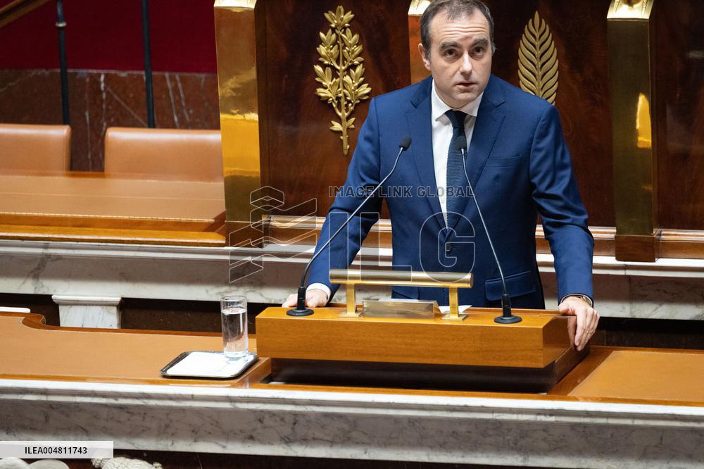 No-confidence motion against Prime Minister Lecornu government - Paris