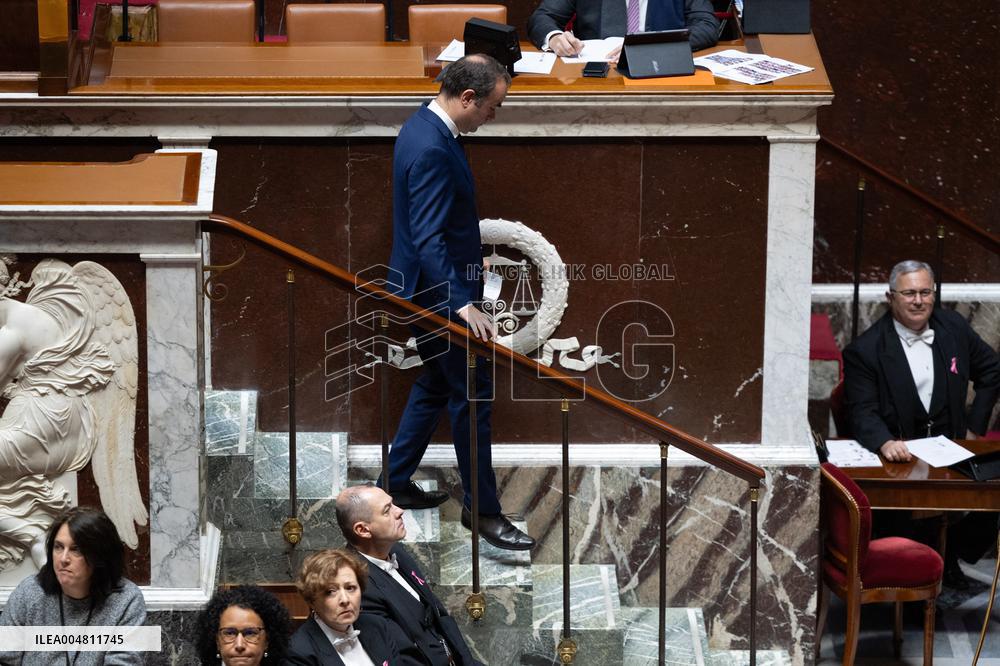 No-confidence motion against Prime Minister Lecornu government - Paris