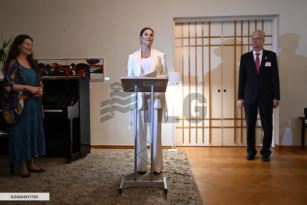 CROWN PRINCESS IN SEOUL