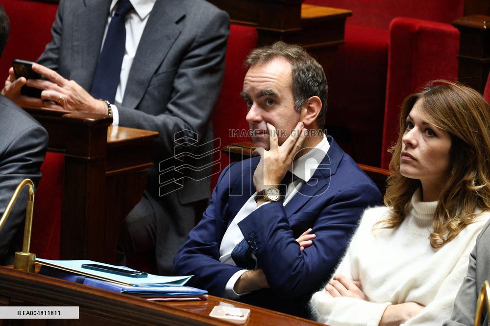 No-Confidence Motion Against Prime Minister Lecornu Government - Vote - Paris