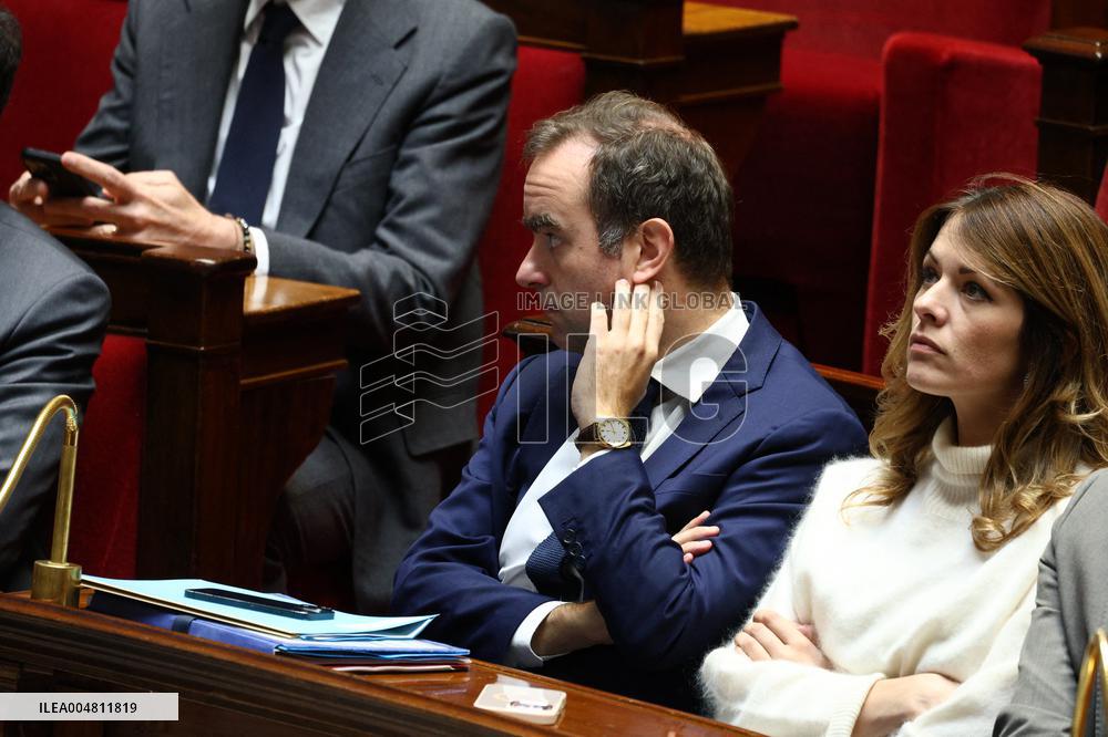 No-Confidence Motion Against Prime Minister Lecornu Government - Vote - Paris