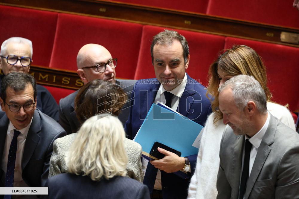 No-Confidence Motion Against Prime Minister Lecornu Government - Vote - Paris