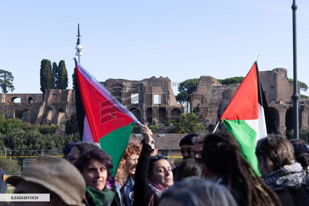 Rome, Sit-in during the World Food Day 2025 ceremony