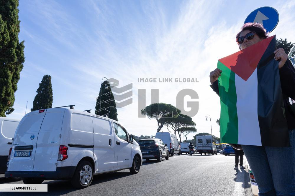 Rome, Sit-in during the World Food Day 2025 ceremony