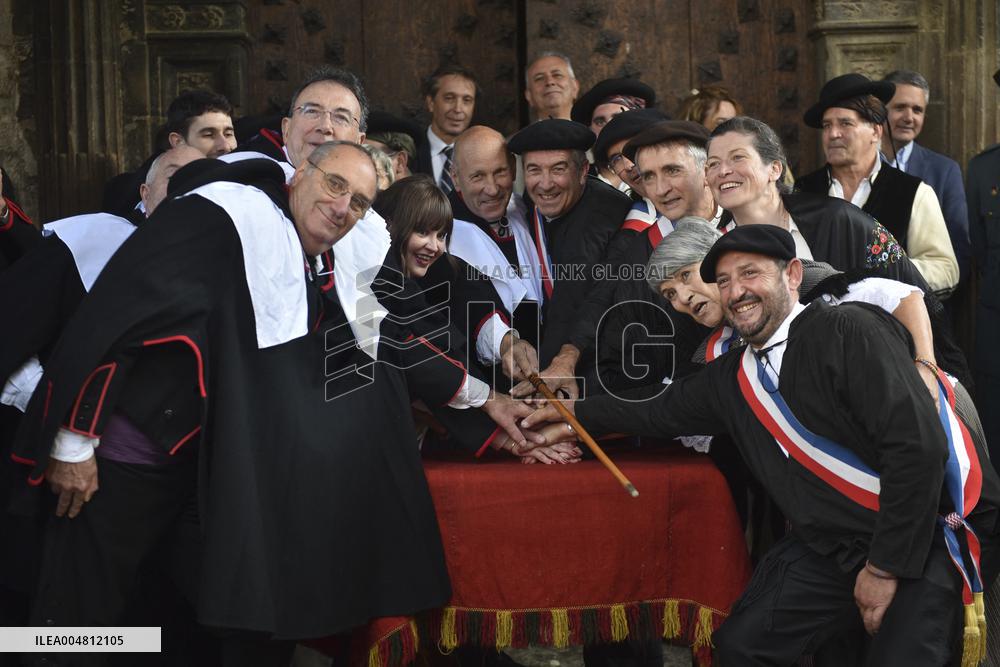 650th anniversary of the Three Cows Tribute - Spain