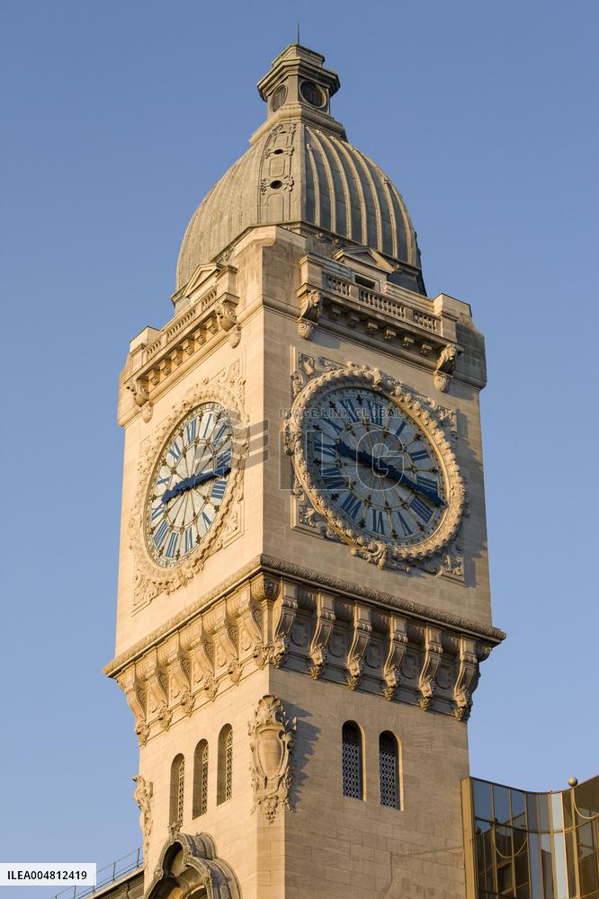 Illustration - Train