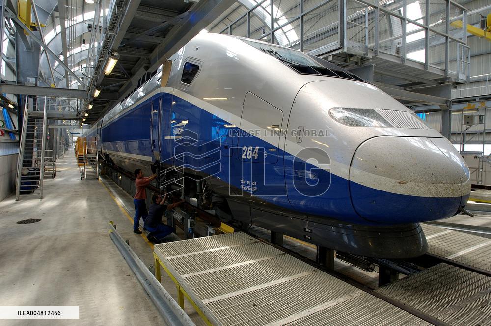 Illustration - Train