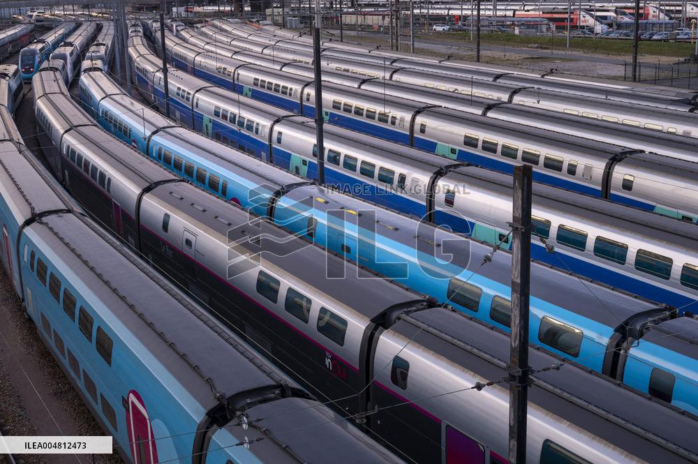 Illustration - Train