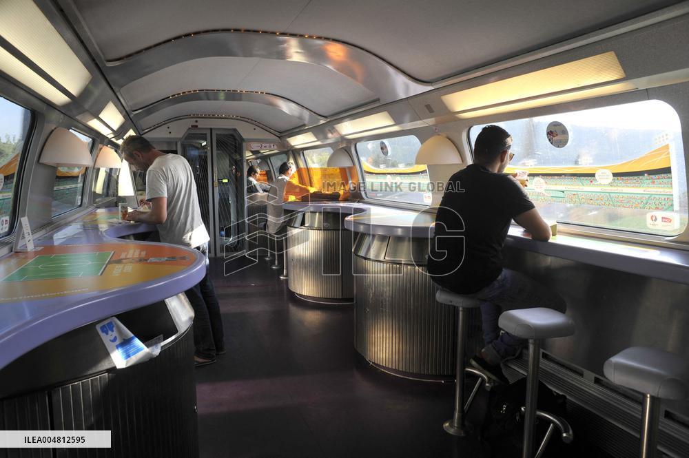 Illustration - Train