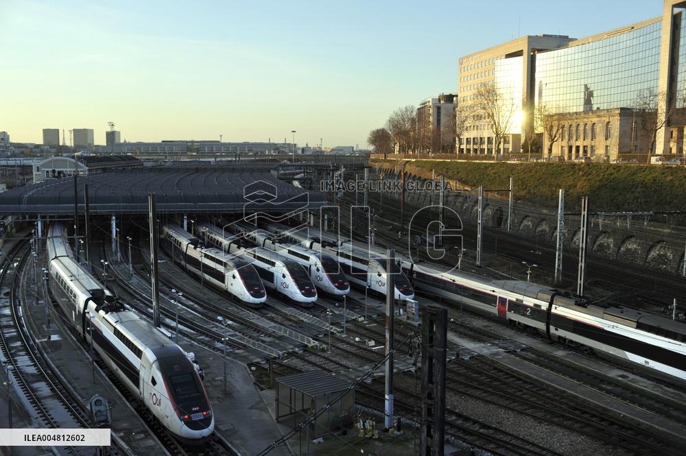 Illustration - Train