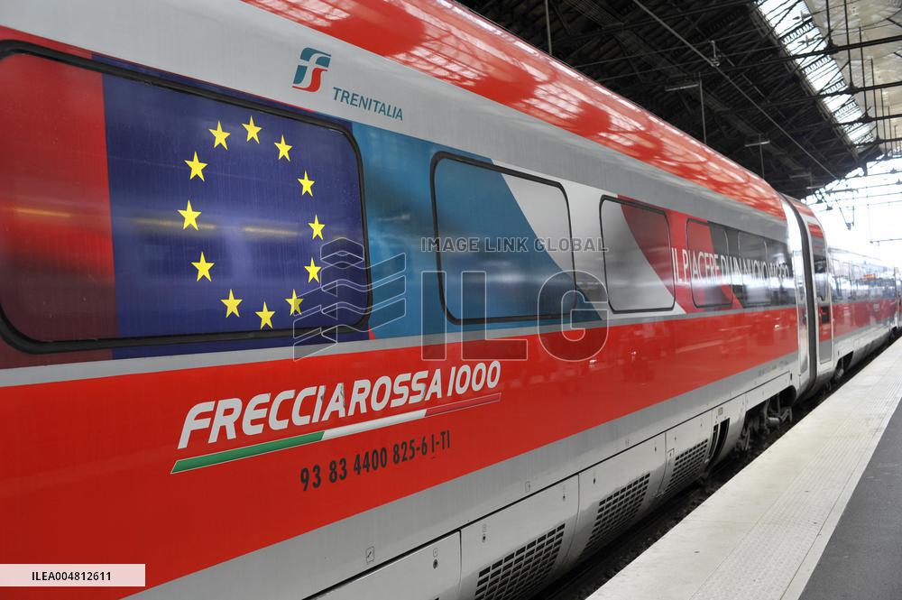Illustration - Train