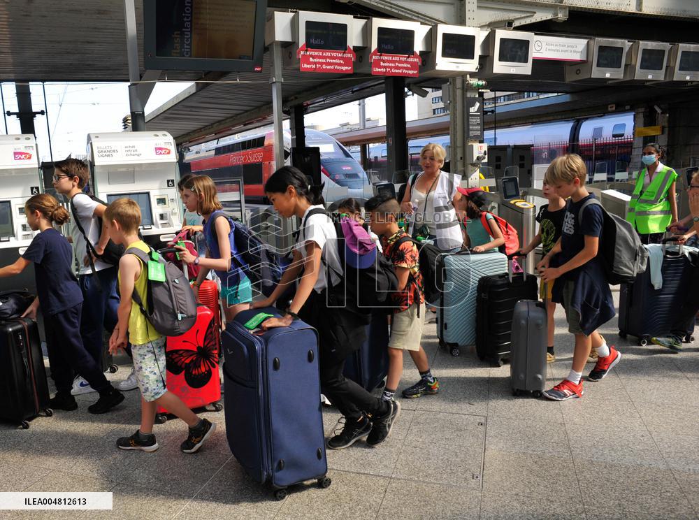 Illustration - Train